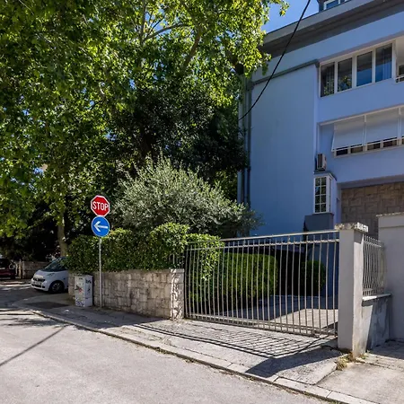 Oasis By Bacvice Beach, Private Parking & Garden - Casa Moro Daire Split