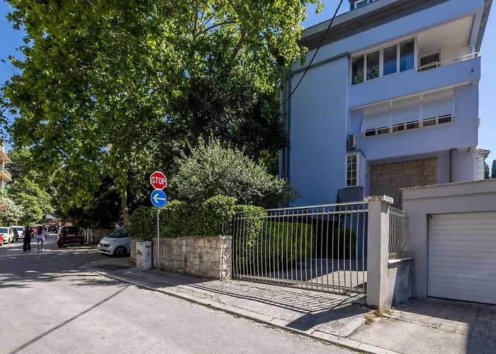 Oasis By Bacvice Beach, Private Parking & Garden - Casa Moro شقة سبليت