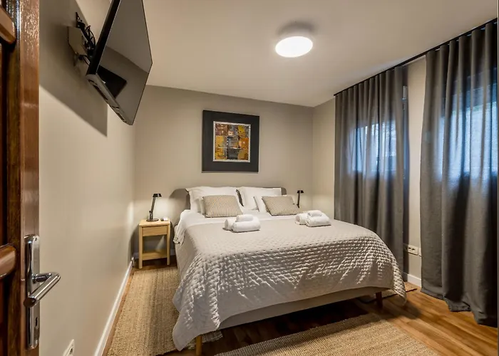 Oasis By Bacvice Beach, Private Parking & Garden - Casa Moro شقة *