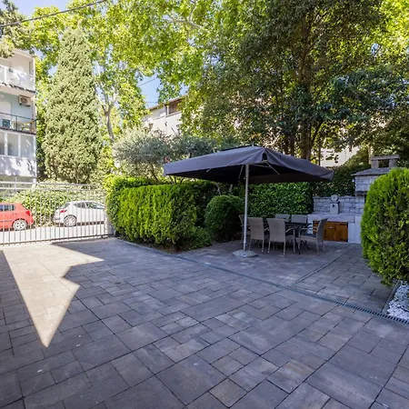 Oasis By Bacvice Beach, Private Parking & Garden - Casa Moro شقة *